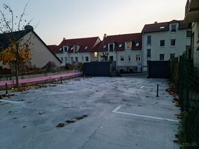 Prenajom parkovacieho miesta - BA Rača Baronka - 4