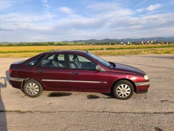 Renault Laguna 1.8 - 4