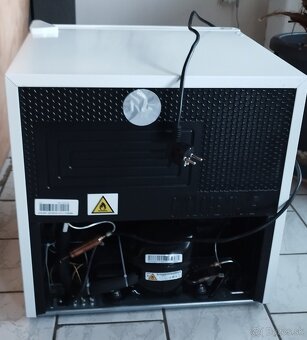 Predám malú chladničku - 4