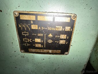 Stojanová vŕtačka / stĺpová vŕtačka RUS 2H125 - 4