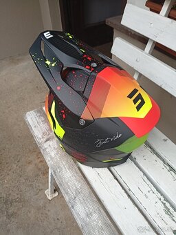 Kvalitná prilba SHOT červená žltá - 4