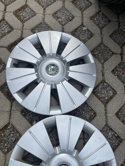 skoda fabia puklice - 4