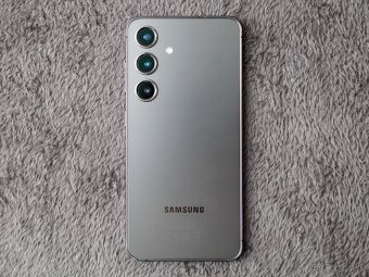 Samsung Galaxy S24 5G 128GB Dual-SIM Onyx Black - 4