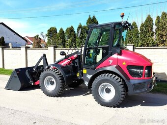 nakladač Yanmar V7 RV2024 nosnosť 1750kg, lopata 0,7 m kub. - 4