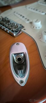 Fender American Professional Stratocaster - 4