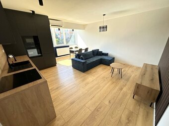 Moderne zariadený 2 izbový byt 55,90 m2 s balkónom Galanta - 4