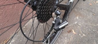 Predám crosový bicykel SCOTT sportster 50,kolesá 28" - 4