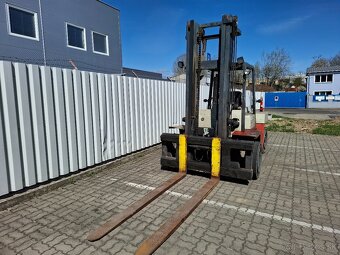 Nissan DF 60, pohon nafta, nosnosť 6 ton bočný posuv - 4