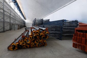 Predám pojazdové regály - 4