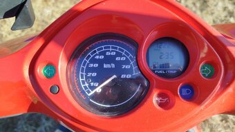 Skúter 50. Yamaha jog r. 50 cc. - 4