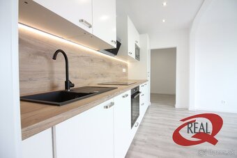 NOVÝ BYT S BALKÓNOM VO VÝBORNEJ LOKALITE - 4