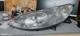 Predne svetla Peugeot 407 - 4