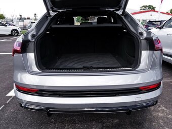 Audi e-tron S line 370 kW quattro - 4