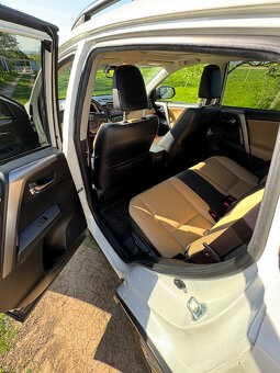 Toyota RAV4 Hybrid - predaj - 4