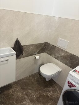 Nadštandartný 4 izbový byt s 2 parkovacími miestami - 4