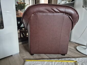 Kožené kreslo vo výbornom stave - 4