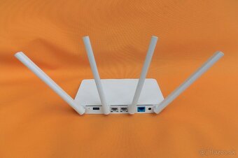 WiFi router Xiaomi R3G . - 4