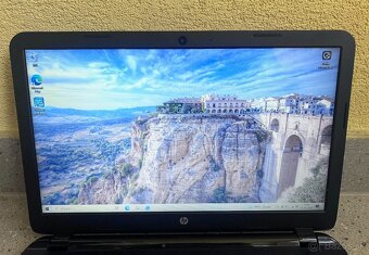 HP notebook / Celeron N2840 / 4GB RAM / 128GB SSD / 15.6" - 4