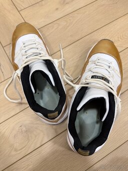 Nike Air Jordan 11 retro - 4