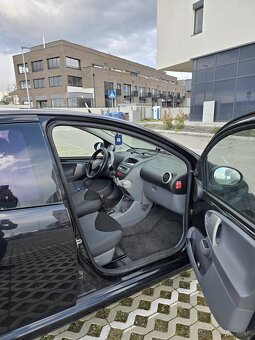 Toyota Aygo - 4