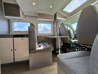 nový karavan Etrusco T 6.9 SB 2025 4-miestny - 4