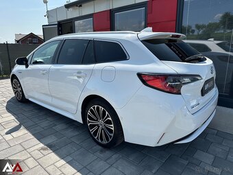 Toyota Corolla Combi TS 1.8 Hybrid e-CVT Executive, Pôvodný - 4