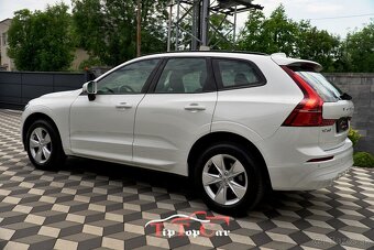 ⏩ Volvo XC60 2.0 B4 mHEV Momentum AWD A/T - 4