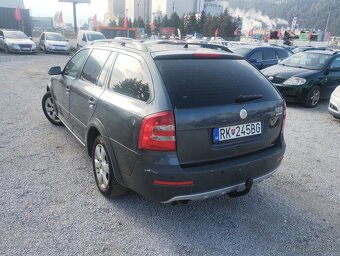 Škoda Octavia Combi 2.0 FSI 4x4 - 4