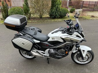 Honda NC750X DCT - 4