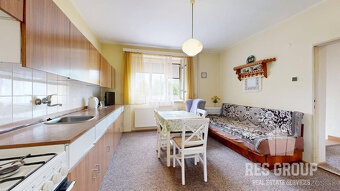 Na predaj, rodinný dom so 7 izbami, 1573 m2 Pozemok, Dubové - 4