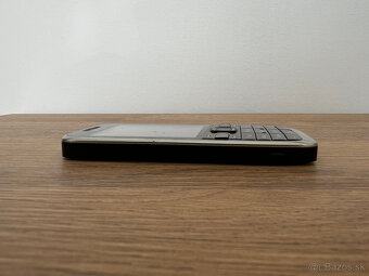 Nokia E52 - 4