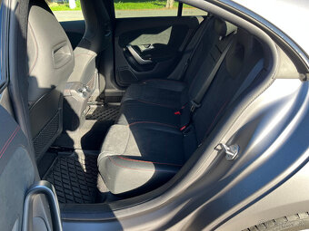 Mercedes CLA 200 Coupe - 4