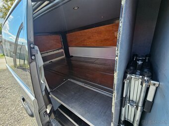 Mercedes Vito- pohrebne vozidlo - 4