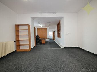 PRENÁJOM Obchodný priestor alebo kancelária centrum mesta Ru - 4