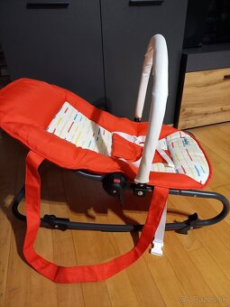 Nevibračné kresielko pre bábätko - 4