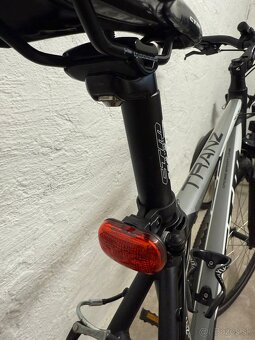 CTM TRANZ 1.0 28 bicykel, čierna/biela, model 2019 - 4