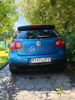 VW GOLF 5 1,6 benzín- predám - 4