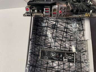 MSI B450 Tomahawk MAX – výborný stav, s krabicou - 4