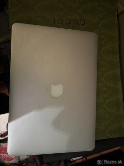 MacBook Air 13 - 4