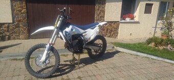 Husqvarna - 4