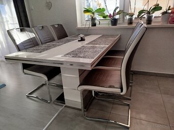 Kuchynský stôl - 4