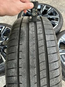 BMW ORIGINAL 6896094 GOODYEAR 225/40 R20 H - 4