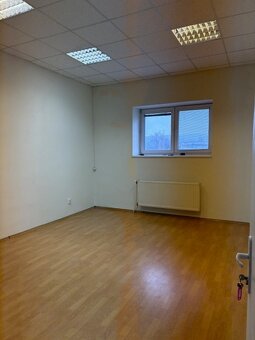 KANCELÁRSKE PRIESTORY 126m2 HOLUBYHO ULICA, JUH - 4