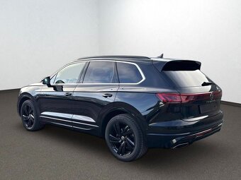 Volkswagen Touareg 3.0TDi 4M R-Line - 4