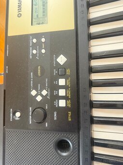Yamaha YPT-220 - 4