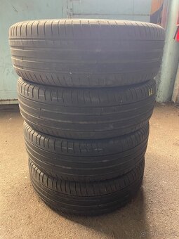 235/60 R18 Michelin Pilot Sport 4 SUV - 4