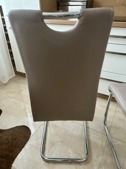 Jedálenske stoličky - 4