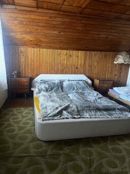 Na predaj: priestranný 5-izbový rodinný dom Holčikovce - 4