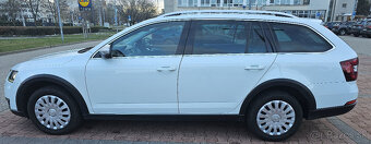 Skoda Octavia Combi Scout 2.0 TDi DSG 4x4 135 kW, r.2019 - 4