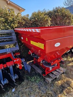 Rozmetadlo umelého hnojiva - 4